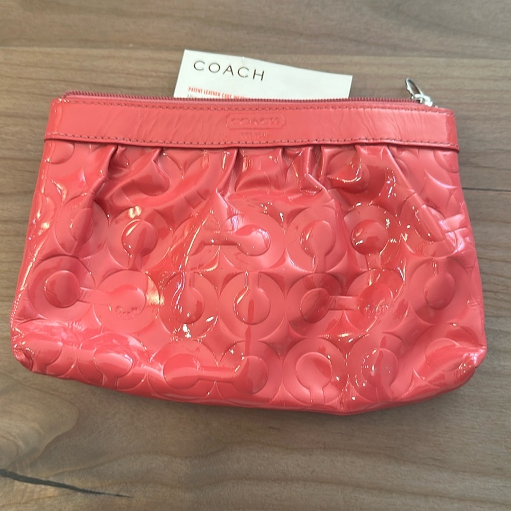 Authentic Coach patent leather pink clutch VGUC